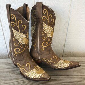 Innovation Cross Wings and Heart Womens Embroidered Boots US 6 MX 23 1557